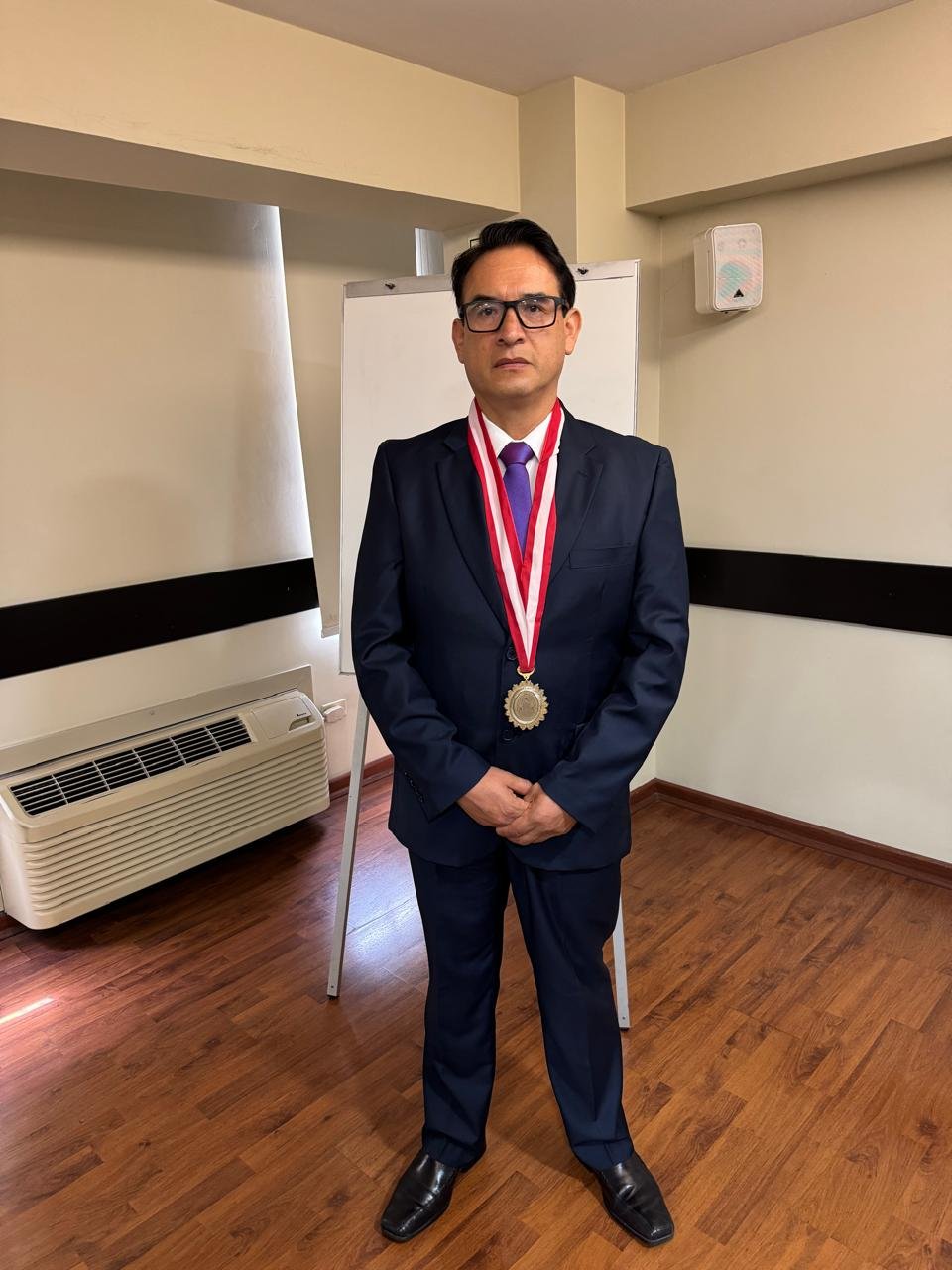 Dr. Johnny Walter Carbajal Jimenez