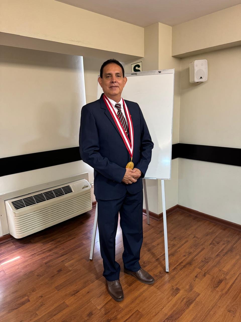 Dr. Yuri Gagarin Gonzales Renteria